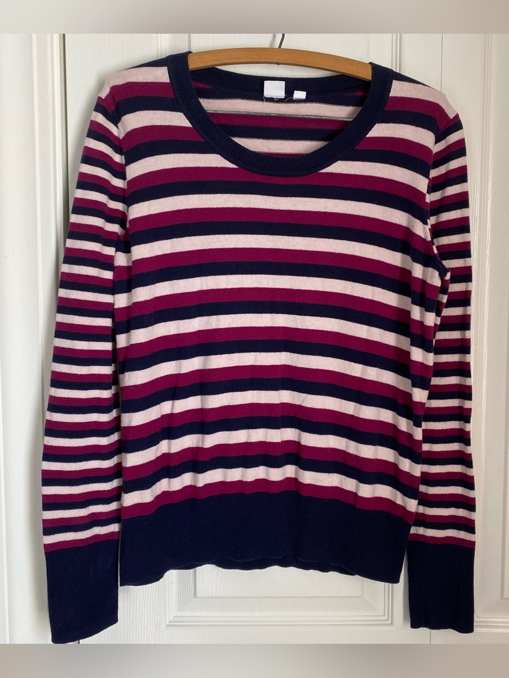 Gap for Good Navy Magenta Striped Long Sleeve Soft Knit M Cozy Retro Indie
